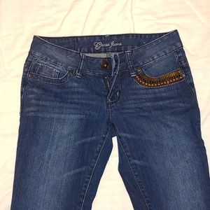 EUC GUESS BLUE JEANS * SIZE 27 * BEADED RHINESTONE DETAIL ON POCKET